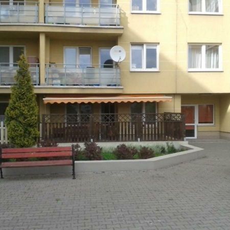 Miasteczko Orange P&O Service Apartments Varsovia Exterior foto