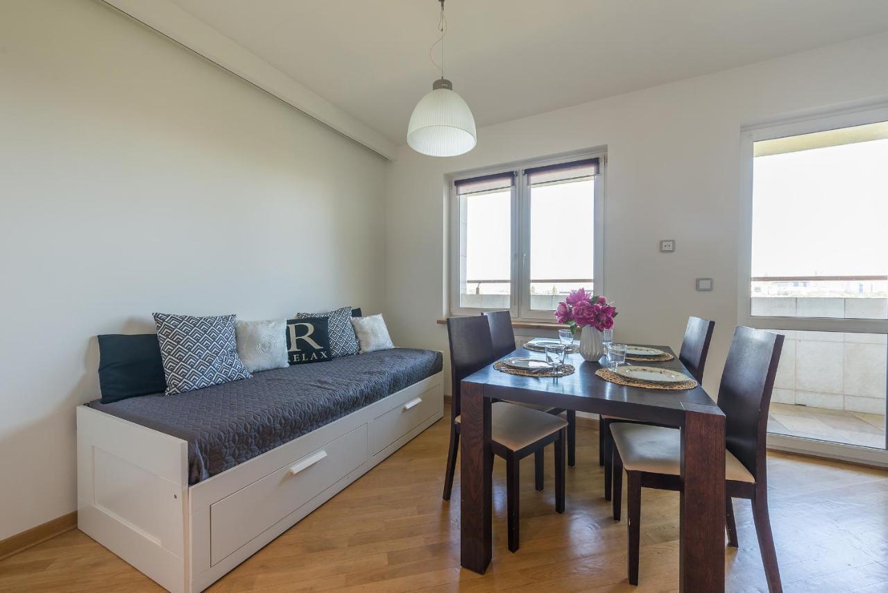 Miasteczko Orange P&O Service Apartments Varsovia Exterior foto