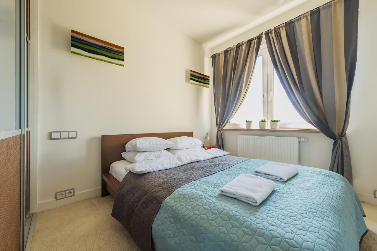 Miasteczko Orange P&O Service Apartments Varsovia Exterior foto